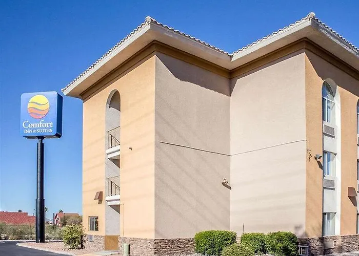 Hotel Comfort & Near Kino Sports Complex
