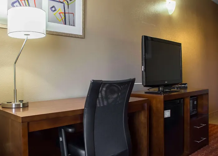 Hotel Comfort & Near Kino Sports Complex Drexel Heights