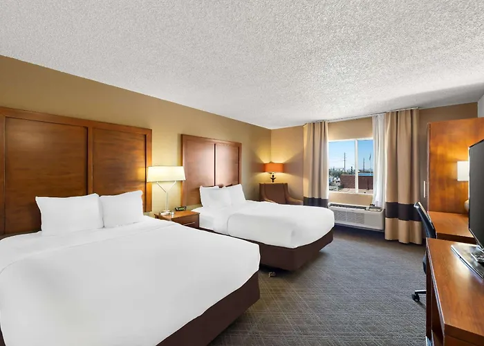 Comfort & Near Kino Sports Complex Hotel